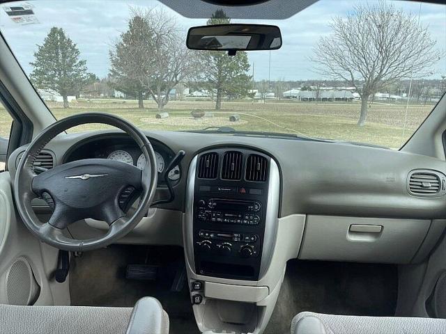 2006 Chrysler Town & Country Touring