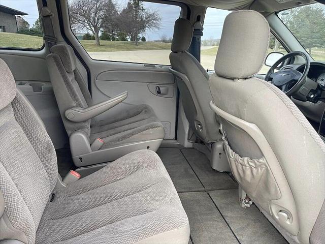 2006 Chrysler Town & Country Touring