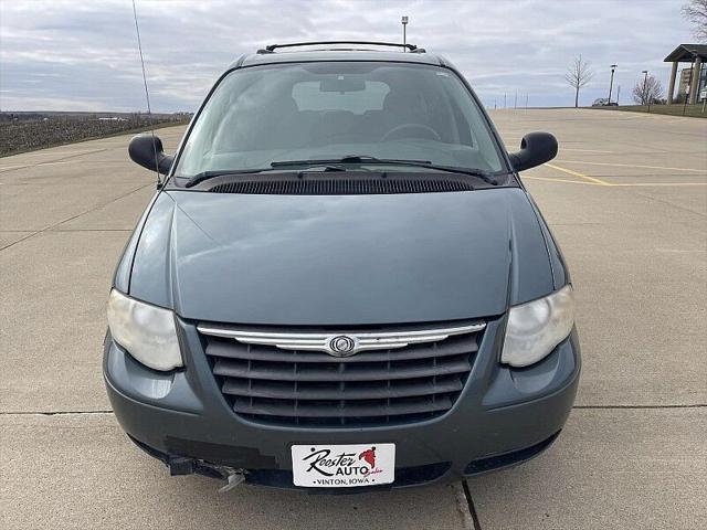 2006 Chrysler Town & Country Touring