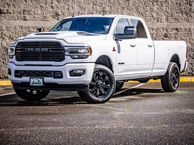 2024 RAM Ram 3500 RAM 3500 LARAMIE CREW CAB 4X4 8 BOX