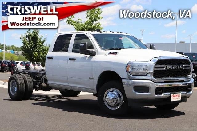 2024 RAM Ram 3500 Chassis Cab RAM 3500 TRADESMAN CREW CAB CHASSIS 4X4 60 CA