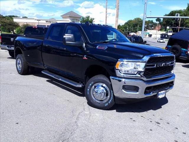 2024 RAM Ram 3500 RAM 3500 TRADESMAN CREW CAB 4X4 8 BOX