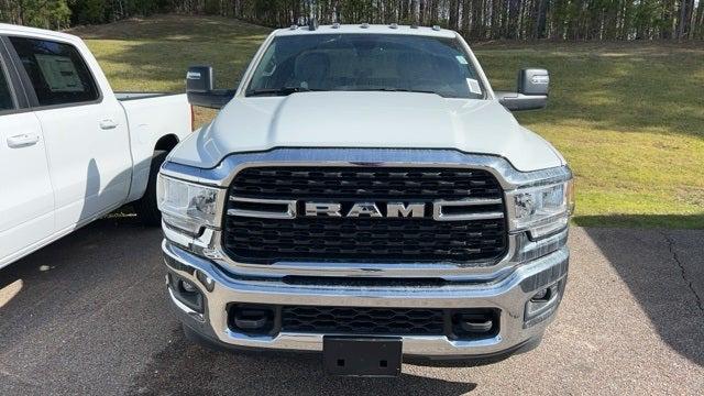 2024 RAM Ram 3500 Chassis Cab RAM 3500 SLT CREW CAB CHASSIS 4X4 60 CA