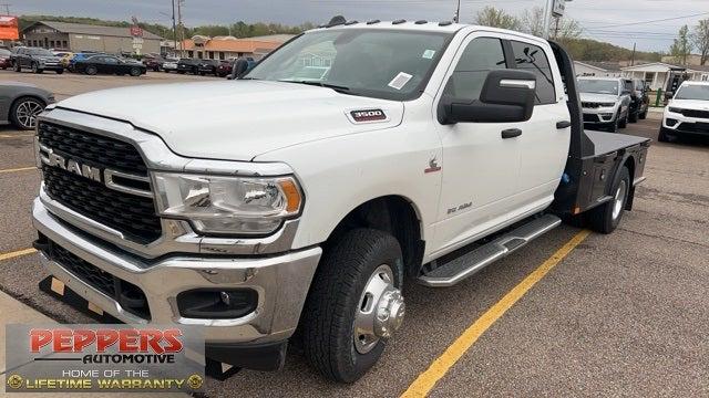 2024 RAM Ram 3500 Chassis Cab RAM 3500 SLT CREW CAB CHASSIS 4X4 60 CA