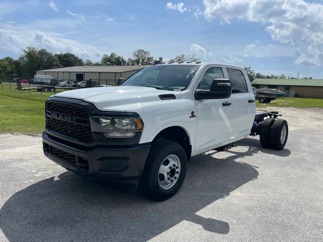 2024 RAM Ram 3500 RAM 3500 TRADESMAN CREW CAB 4X4 8 BOX