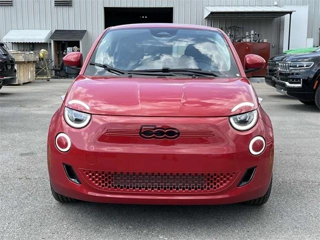 2024 Fiat FIAT 500e 500e INSPI(RED)