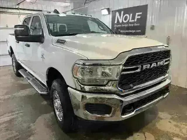 2024 RAM Ram 2500 RAM 2500 TRADESMAN CREW CAB 4X4 64 BOX