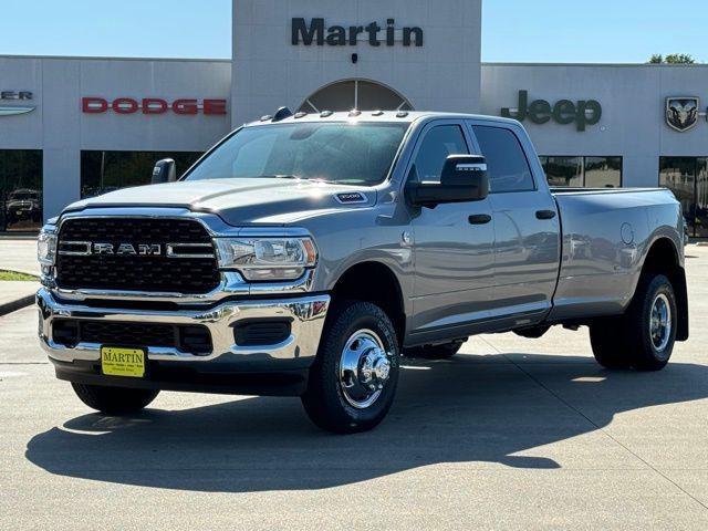 2024 RAM Ram 3500 RAM 3500 TRADESMAN CREW CAB 4X4 8 BOX