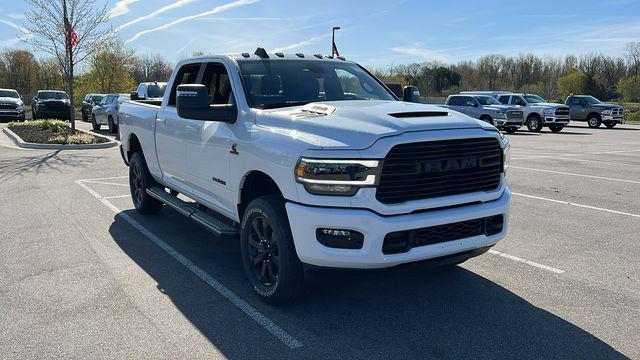 2024 RAM Ram 3500 RAM 3500 LARAMIE CREW CAB 4X4 64 BOX