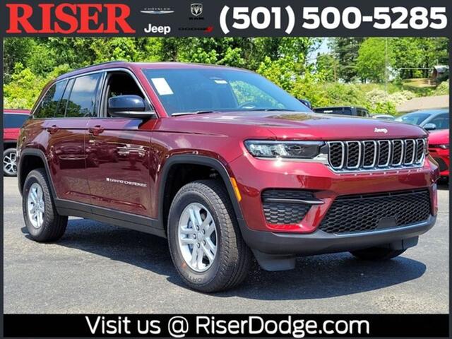 2024 Jeep Grand Cherokee GRAND CHEROKEE LAREDO 4X2