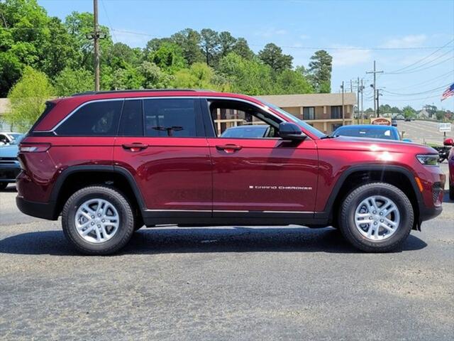 2024 Jeep Grand Cherokee GRAND CHEROKEE LAREDO 4X2