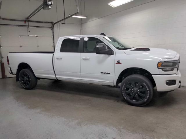 2024 RAM Ram 3500 RAM 3500 LARAMIE CREW CAB 4X4 8 BOX