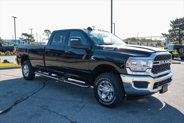 2024 RAM Ram 2500 RAM 2500 TRADESMAN CREW CAB 4X4 8 BOX