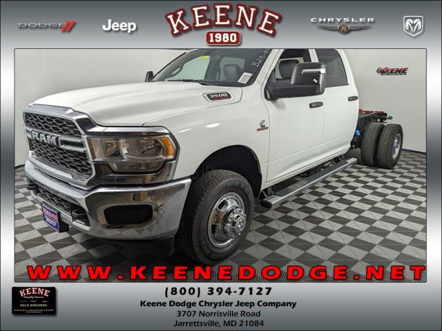 2024 RAM Ram 3500 Chassis Cab RAM 3500 TRADESMAN CREW CAB CHASSIS 4X4 60 CA