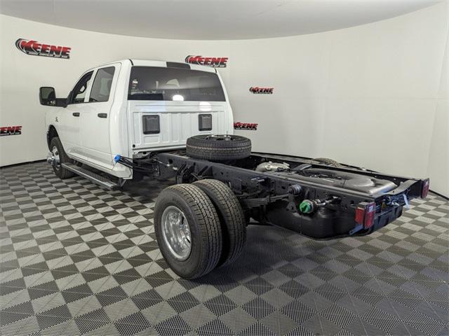 2024 RAM Ram 3500 Chassis Cab RAM 3500 TRADESMAN CREW CAB CHASSIS 4X4 60 CA