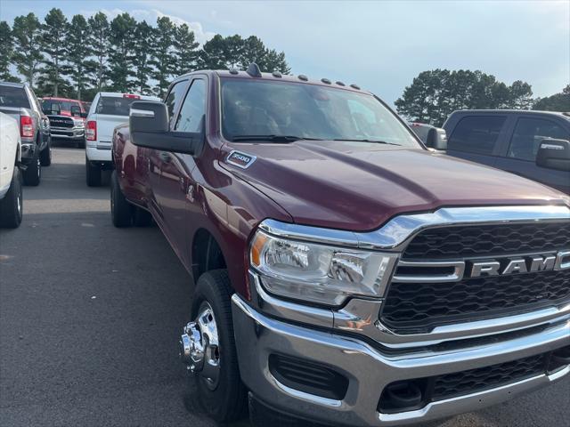 2024 RAM Ram 3500 RAM 3500 TRADESMAN CREW CAB 4X4 8 BOX