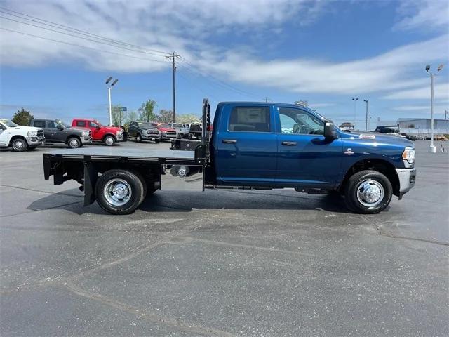 2024 RAM Ram 3500 Chassis Cab RAM 3500 TRADESMAN CREW CAB CHASSIS 4X4 60 CA