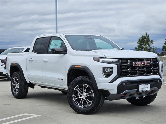 2024 GMC Canyon 4WD AT4 2