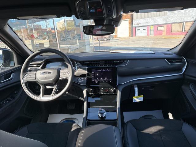 2024 Jeep Grand Cherokee Altitude 4x4