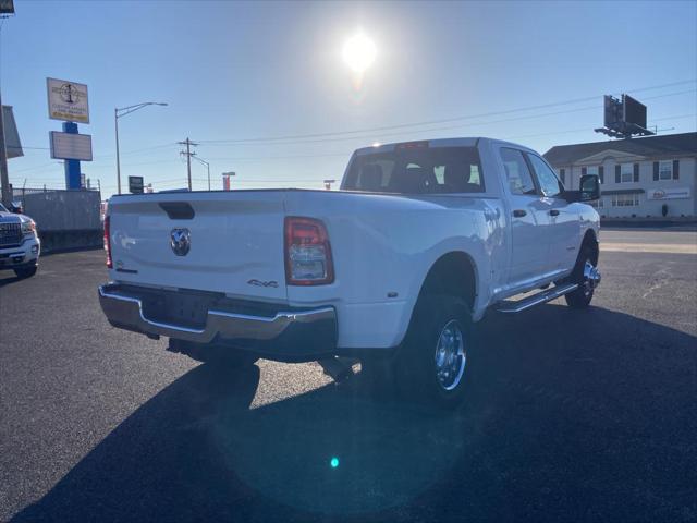 2023 Ram 3500 Big Horn Crew Cab 4x4 8' Box