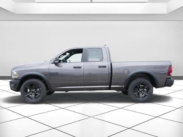 2024 RAM Ram 1500 Classic RAM 1500 CLASSIC WARLOCK QUAD CAB 4X4 64 BOX 2024 RAM Ram 1500 Classic RAM 1500 CLASSIC WARLOCK QUAD CAB 4X4 64 BOX