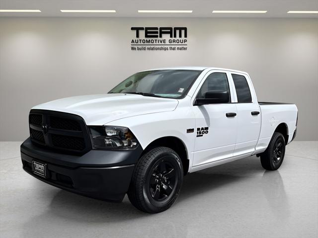 2024 RAM Ram 1500 Classic RAM 1500 CLASSIC TRADESMAN QUAD CAB 4X4 64 BOX