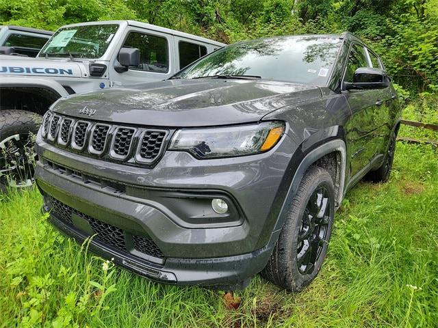 2024 Jeep Compass COMPASS LATITUDE 4X4