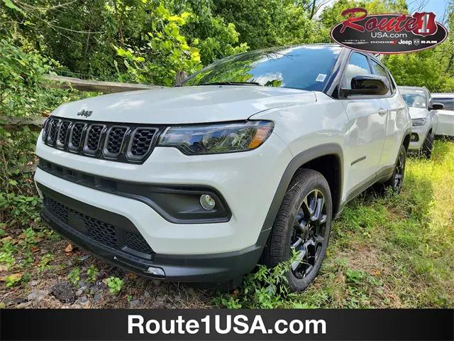 2024 Jeep Compass COMPASS LATITUDE 4X4