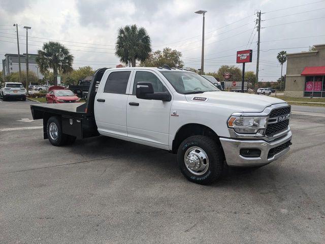 2024 RAM Ram 3500 Chassis Cab RAM 3500 TRADESMAN CREW CAB CHASSIS 4X4 60 CA