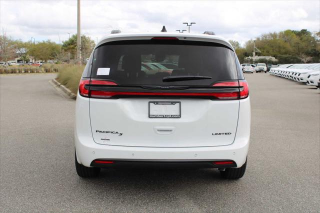 2024 Chrysler Pacifica PACIFICA LIMITED