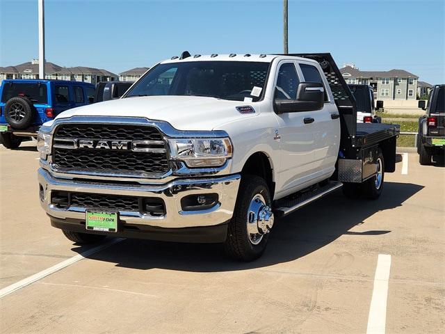 2024 RAM Ram 3500 Chassis Cab RAM 3500 TRADESMAN CREW CAB CHASSIS 4X4 60 CA