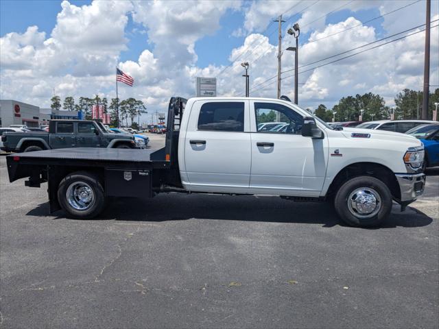 2024 RAM Ram 3500 Chassis Cab RAM 3500 TRADESMAN CREW CAB CHASSIS 4X4 60 CA