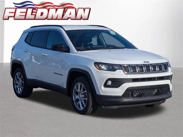 2024 Jeep Compass COMPASS LATITUDE LUX 4X4