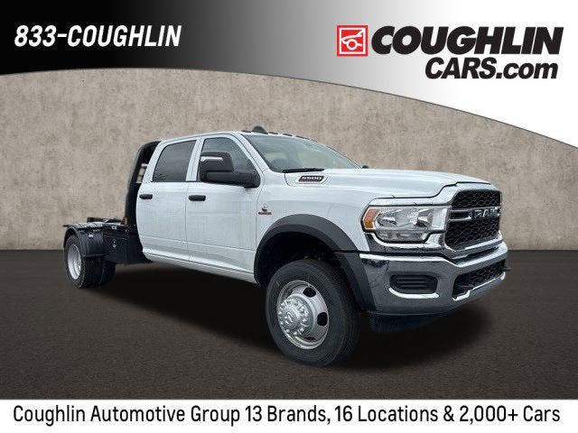 2024 RAM Ram 5500 Chassis Cab RAM 5500 TRADESMAN CHASSIS CREW CAB 4X4 60 CA 2024 RAM Ram 5500 Chassis Cab RAM 5500 TRADESMAN CHASSIS CREW CAB 4X4 60 CA