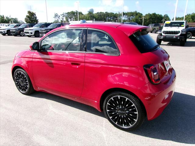 2024 Fiat FIAT 500e 500e INSPI(RED)