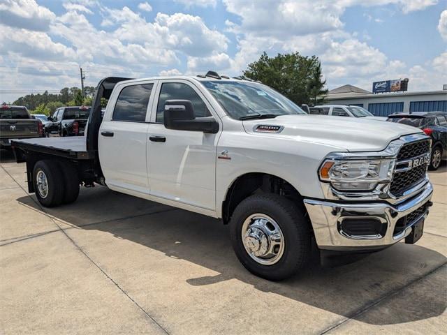 2024 RAM Ram 3500 Chassis Cab RAM 3500 TRADESMAN CREW CAB CHASSIS 4X4 60 CA