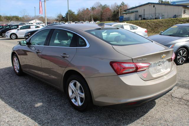 2022 Chevrolet Malibu FWD LT