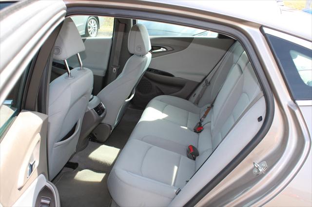 2022 Chevrolet Malibu FWD LT
