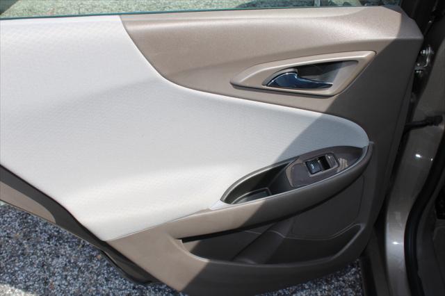 2022 Chevrolet Malibu FWD LT