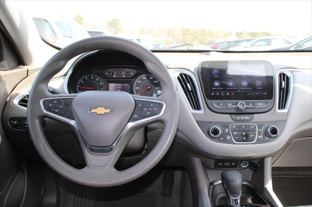 2022 Chevrolet Malibu FWD LT