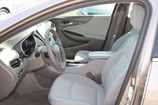 2022 Chevrolet Malibu FWD LT