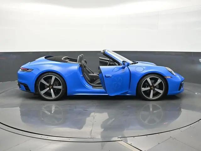 2023 Porsche 911 Carrera S Cabriolet