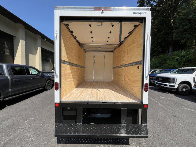 2025 Ford E-350 Cutaway Box Dry Freight