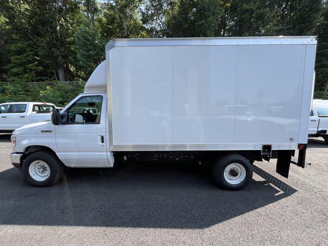 2025 Ford E-350 Cutaway Box Dry Freight
