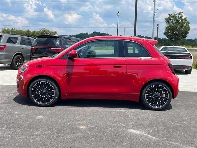 2024 Fiat FIAT 500e 500e INSPI(RED)