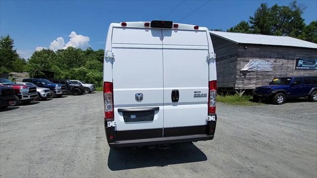 2024 Ram ProMaster Cargo Van SLT High Roof 159" WB EXT