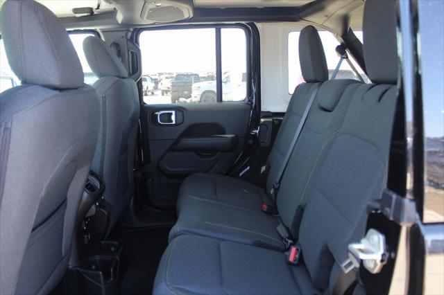 2024 Jeep Wrangler 4-Door Sahara 4x4