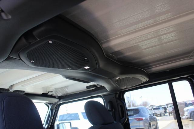 2024 Jeep Wrangler 4-Door Sahara 4x4