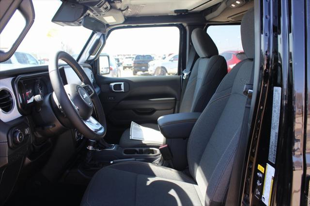 2024 Jeep Wrangler 4-Door Sahara 4x4
