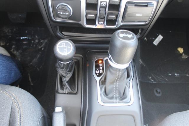 2024 Jeep Wrangler 4-Door Sahara 4x4